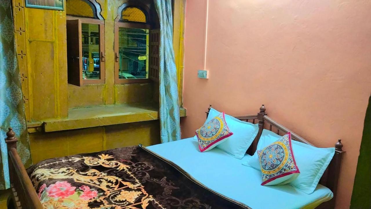 Hostel Little Prince Home Stay Jaisalmer Room photo